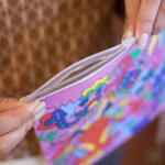 Sobre Pvc Paprika Grafitti  26X23Cm Con Cierre Zip